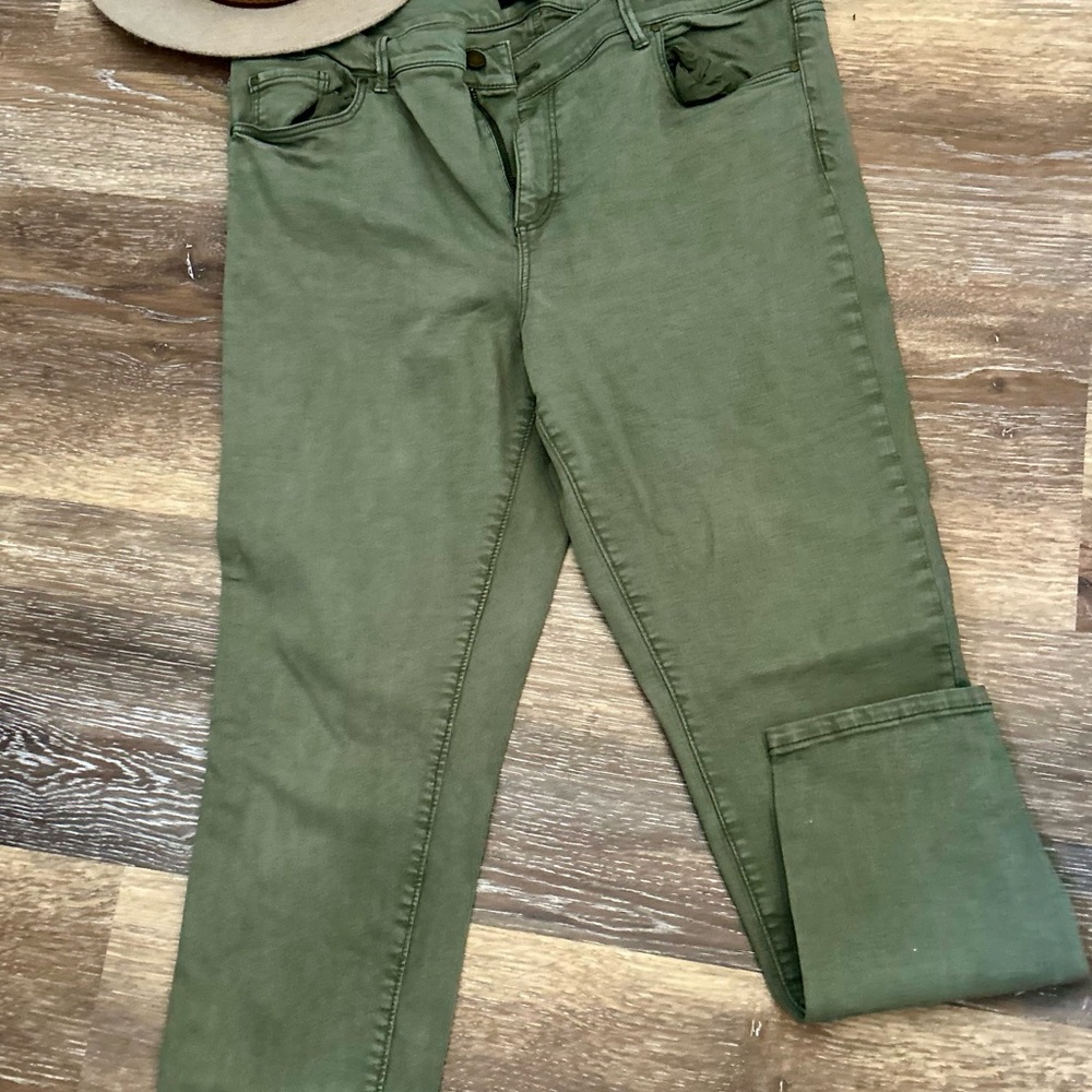 Loft Green/Sage Skinny Jeans 14